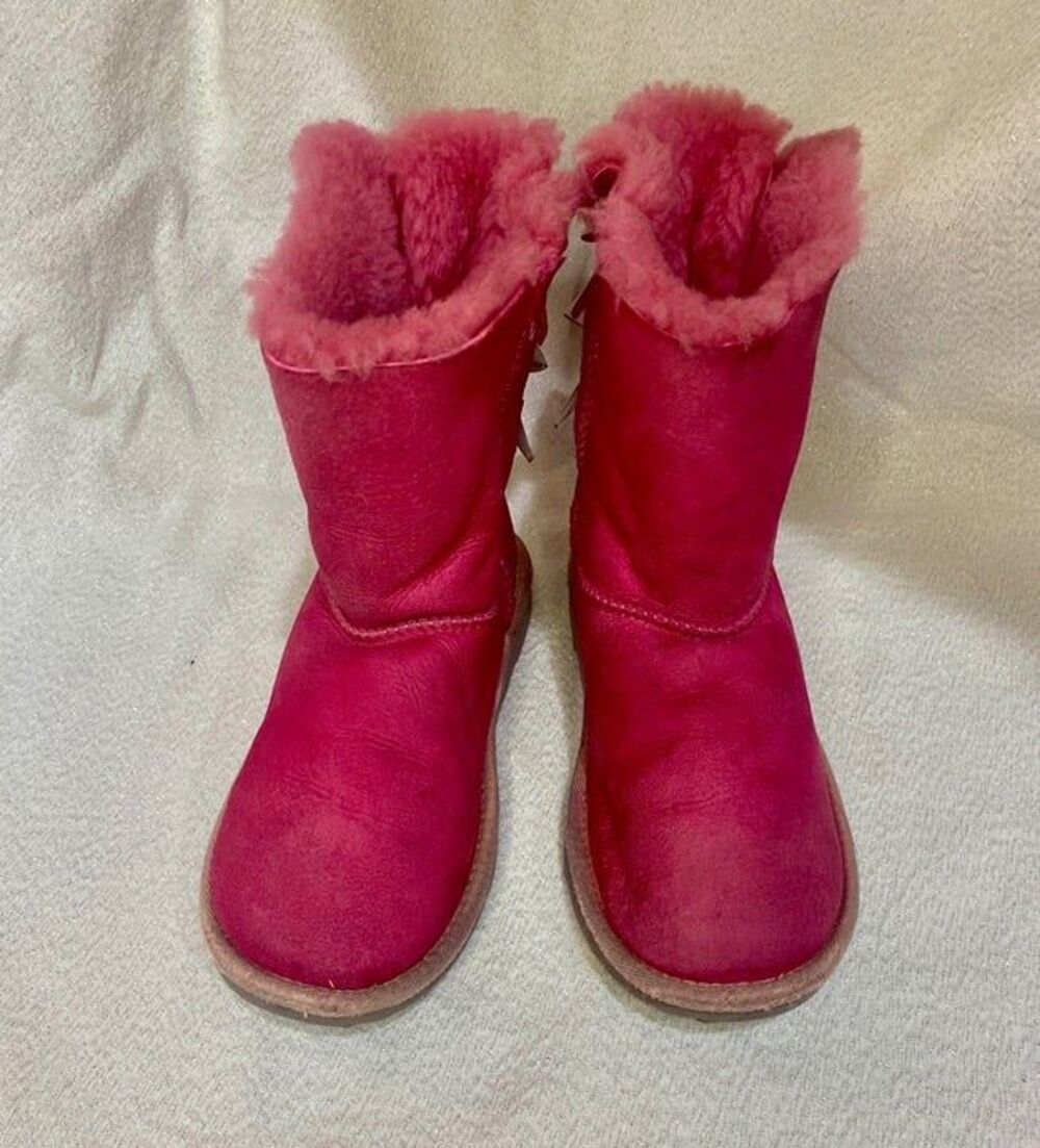 Ugg custom pink Bailey bow boots. Size 2 girls.